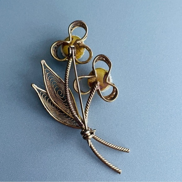 Vintage Bone Rose Flower Filigree Delicate Gold Tone Pin Brooch - Picture 2 of 6